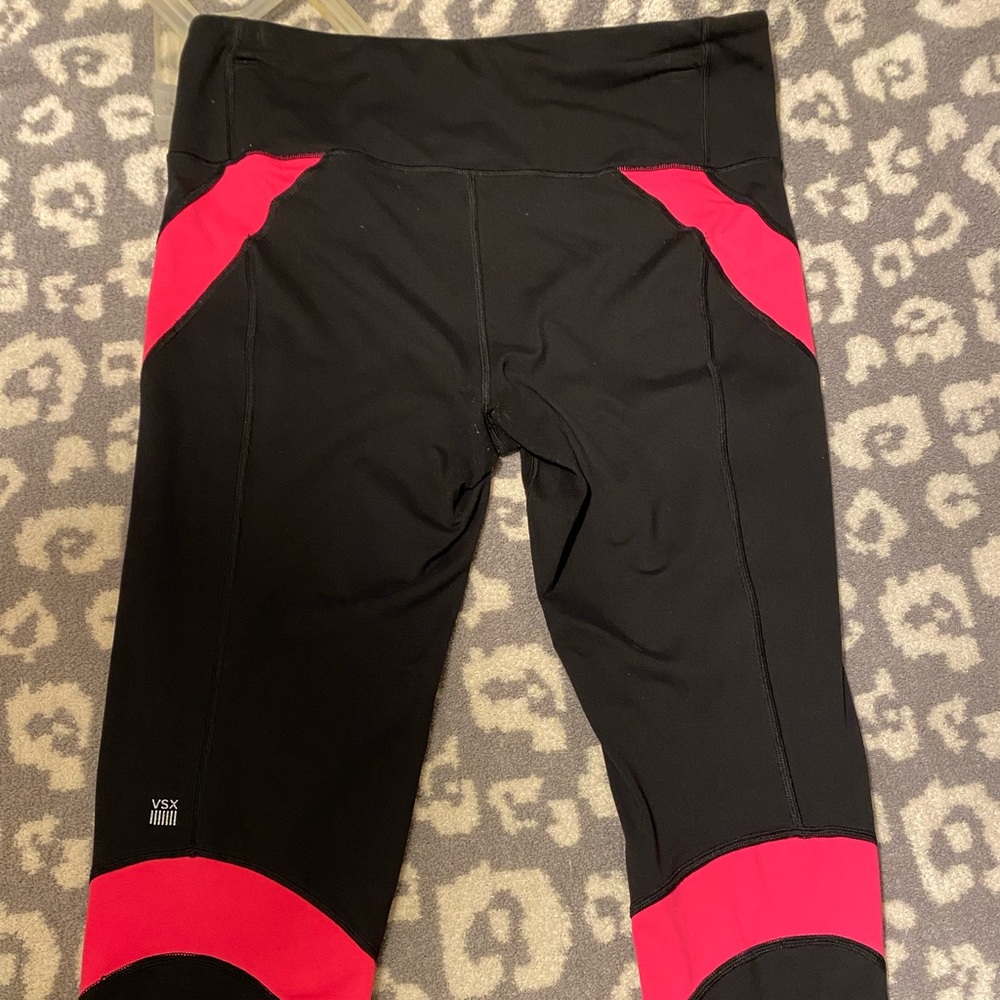 VS Pink ultimate yogas 7/8 length